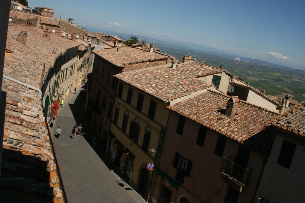 Scalette Di Piazza B&B Montalcino Exterior foto
